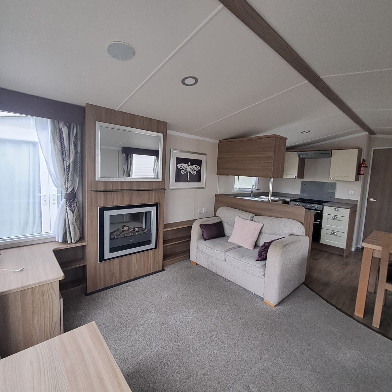 SWIFT 2018 - SWIFT BORDEAUX 40 X 12 WITH 3 BEDROOMS 2 TOILETS - DOUBLE GLAZING, FRONT OPENING PATIO DOORS, CENTRAL HEATING  For Sale Thumb