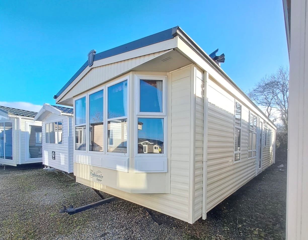 ATLAS DEBONAIR SUPER 37 X 12 WITH 2 BEDROOMS, DOUBLE GLAZING & CENTRAL HEATING, PERFECTLY PRICED WINTER WARMER For Sale Thumb