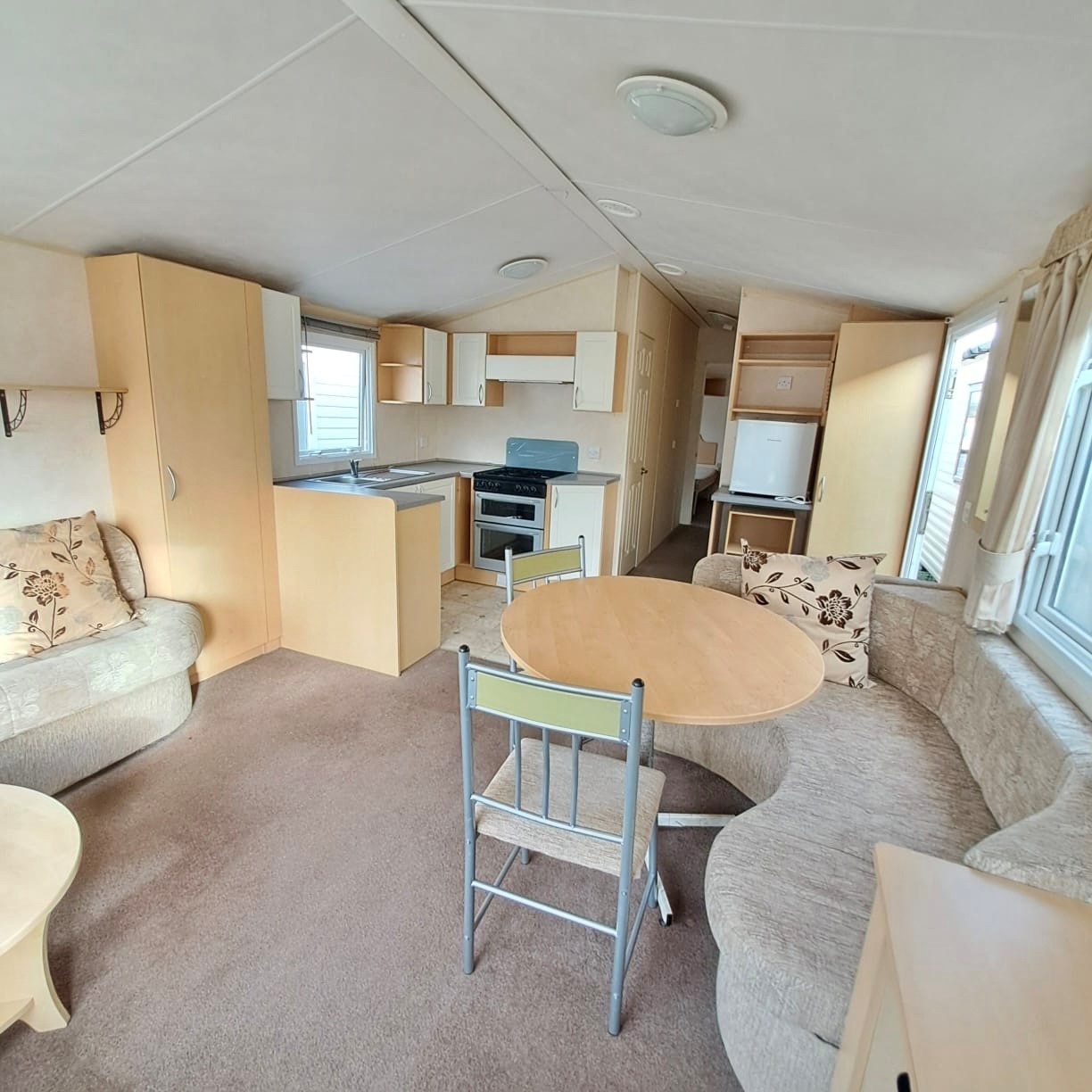 BK BLUEBIRD CALYPSO SUPER 35 X 12 WITH 2 BEDROOMS, DOUBLE GLAZING, ELECTRIC HEATING, PITCH ROOF For Sale Thumb
