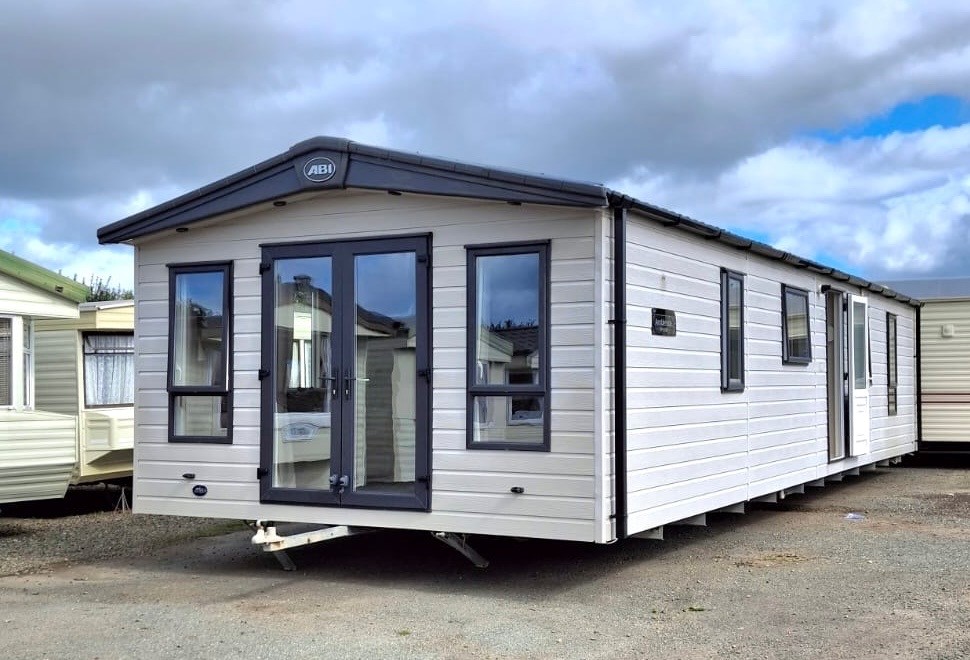 ABI AMBLESIDE PREMIER 41 X 13 WITH 3 FABULOUS BEDROOMS, TWIN AXLE GALVANISED CHASSIS & WINTER PACK For Sale Thumb