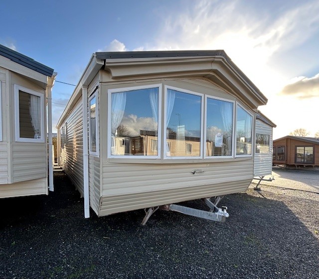 WILLERBY GRANADA XL VERSION - 35 X 12 WITH 2 BEDROOMS DOUBLE GLAZING & CENTRAL HEATING  For Sale Thumb