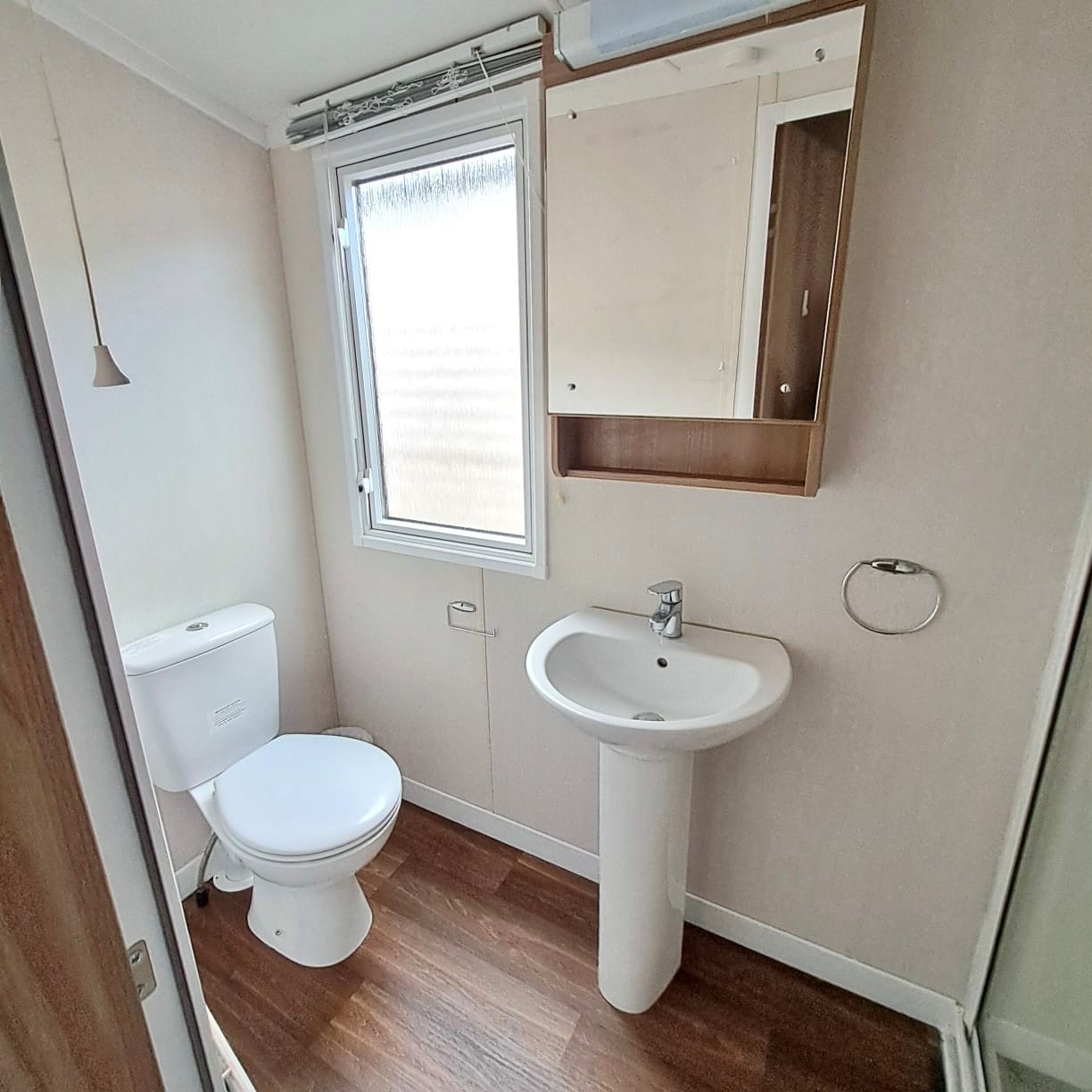 SWIFT BORDEAUX EXCLUSIVE 40 X 12 WITH 3 BEDROOMS, FULL WINTER PACK INCLUDED, PATIO DOORS, HUGE MASTER BEDROOM, 2 BATHROOMS For Sale Thumb