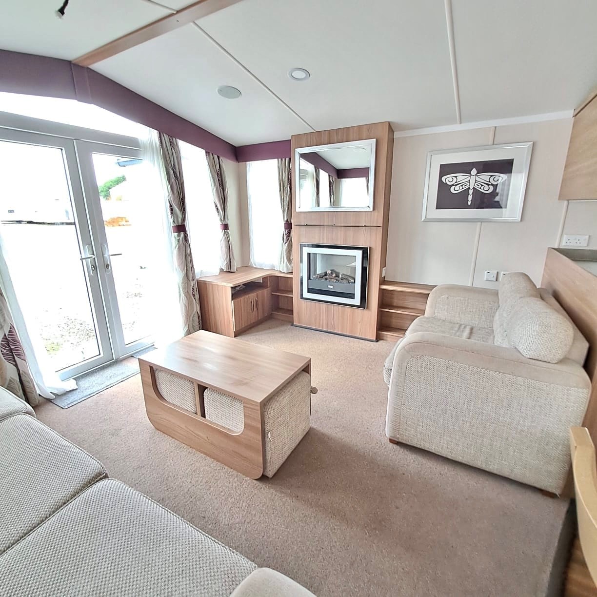 SWIFT BORDEAUX EXCLUSIVE 40 X 12 WITH 3 BEDROOMS, FULL WINTER PACK INCLUDED, PATIO DOORS, HUGE MASTER BEDROOM, 2 BATHROOMS For Sale Thumb