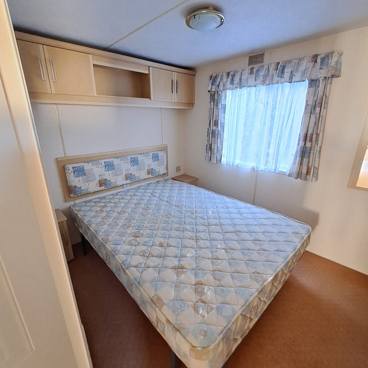 ATLAS  RUBY 32 X 12 WITH 2 BEDROOMS STATIC CARAVAN WITH ELECTRIC MOUNTED WALL HEATERS For Sale Thumb