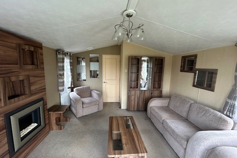 2010 Willerby Winchester 38 x 12 with 2 double bedrooms CH DG front opening doors and Galvanised chassis