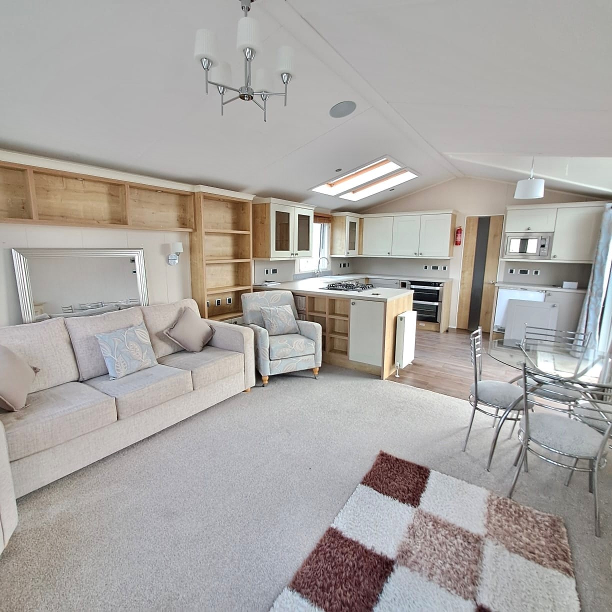 WILLERBY WOW A VOGUE LODGE WITH 2 BEDROOMS - 42 X 14 WITH INCREDIBLE BEDROOMS, BATH, SHOWER, FULL WINTER PACK, GALVANISED CHASSIS, STUNNING... For Sale Thumb