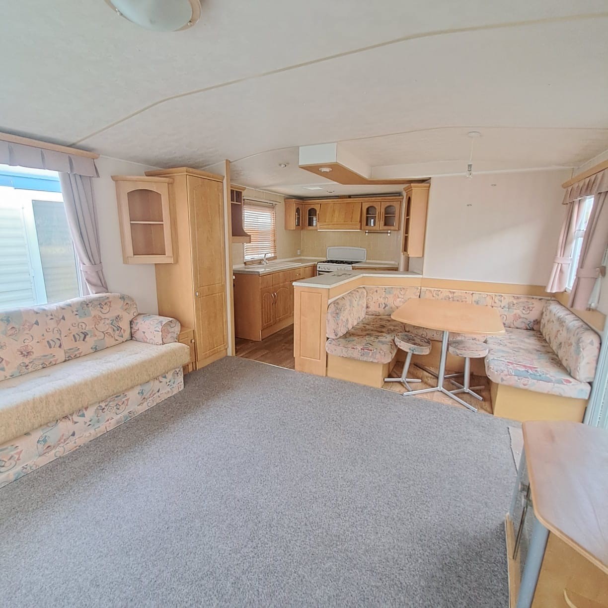 ATLAS EVERGLADE - 3 BEDROOMS - 35 FOOT LONG BY 12 FEET WIDE - CLEAN, GREAT VALUE  For Sale Thumb