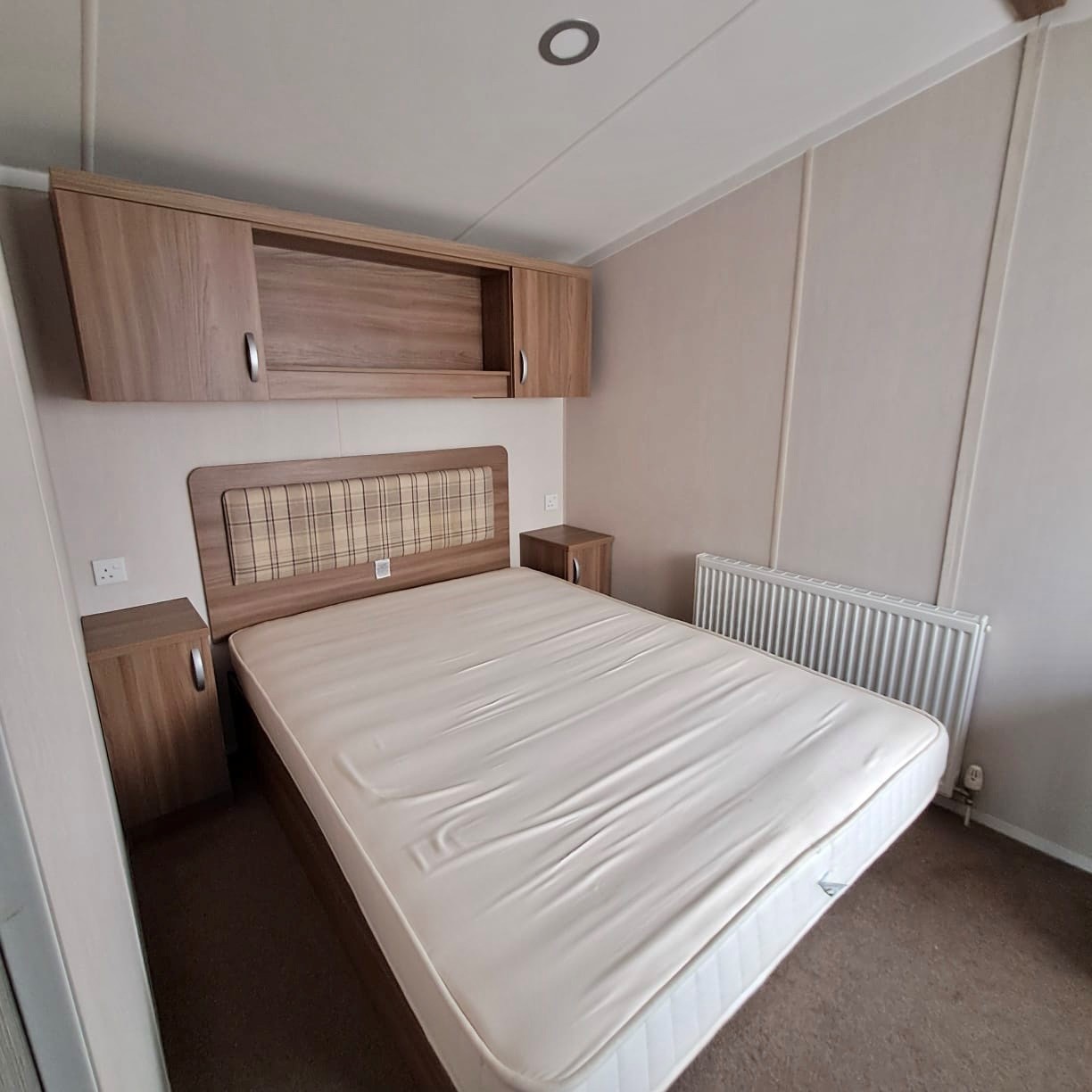 SWIFT BORDEAUX EXCLUSIVE 40 X 12 WITH 3 BEDROOMS, FULL WINTER PACK INCLUDED, PATIO DOORS, HUGE MASTER BEDROOM, 2 BATHROOMS For Sale Thumb