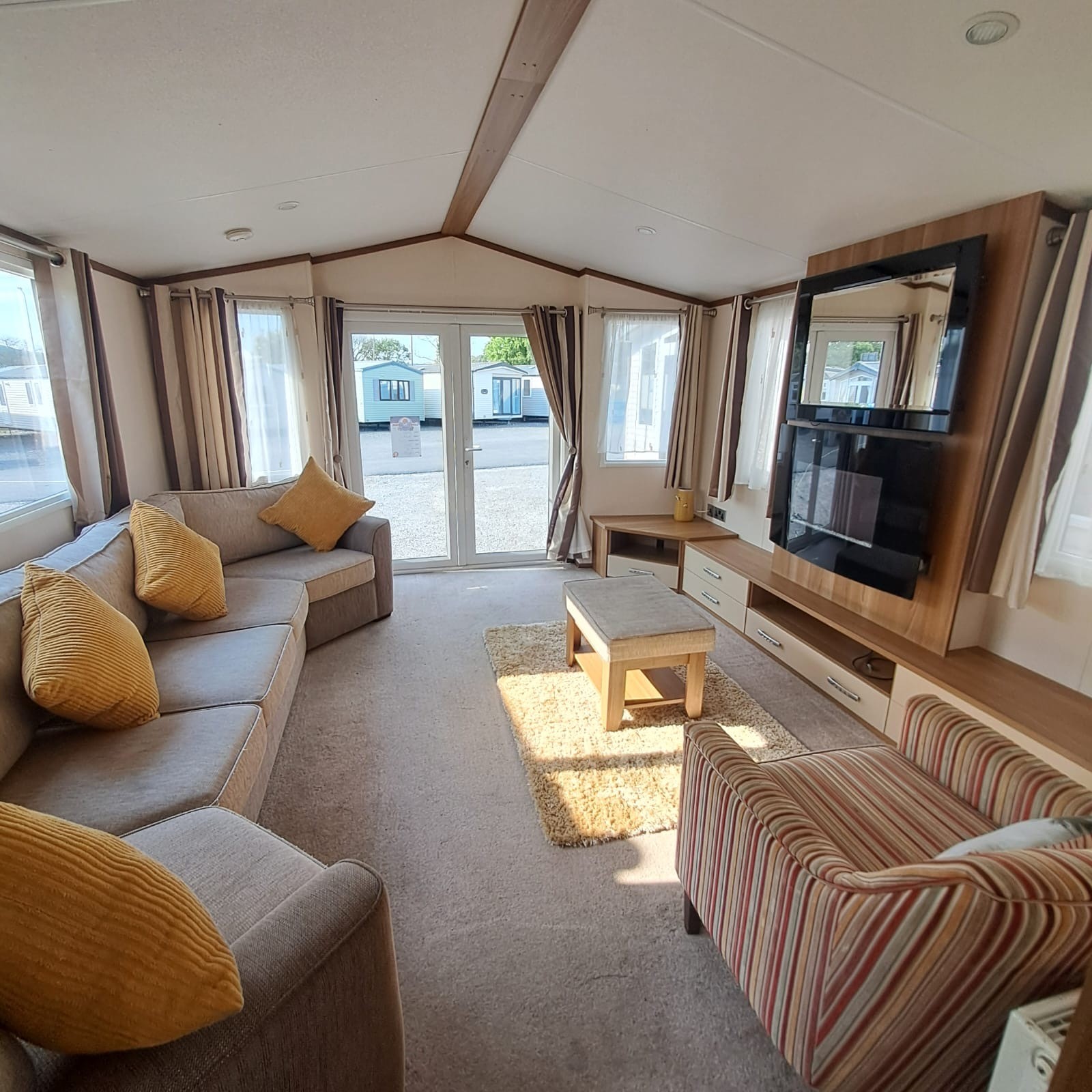 ATLAS STYLISH - TAURUS 39 X 12 WITH 3 BEDROOMS - DOUBLE GLAZING, CENTRAL HEATING, FRONT OPENING PATIO DOORS For Sale Thumb