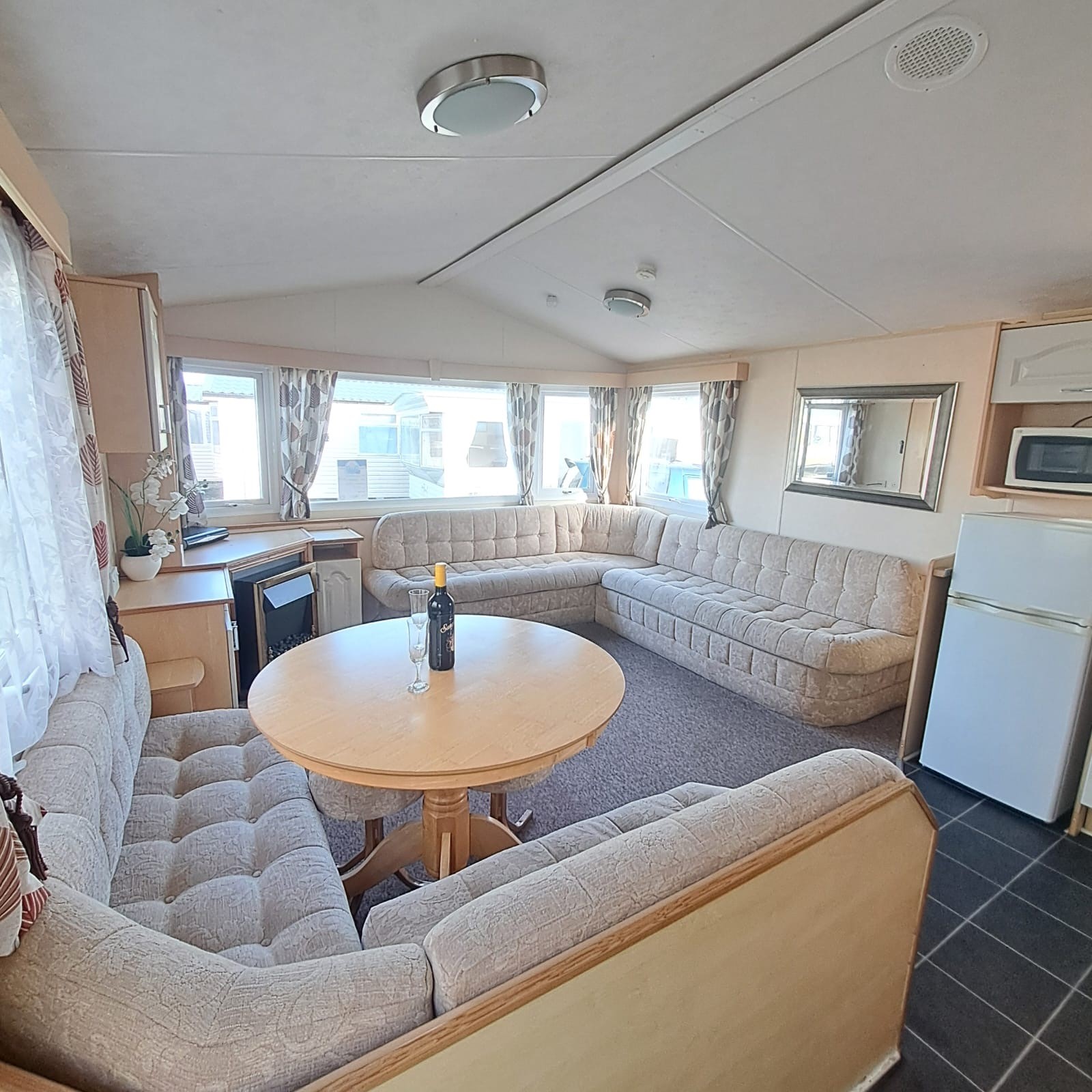 WILLERBY  VACATION 35 X 12 WITH 2 BEDROOMS - DOUBLE GLAZING AND CENTRAL HEATING  For Sale Thumb