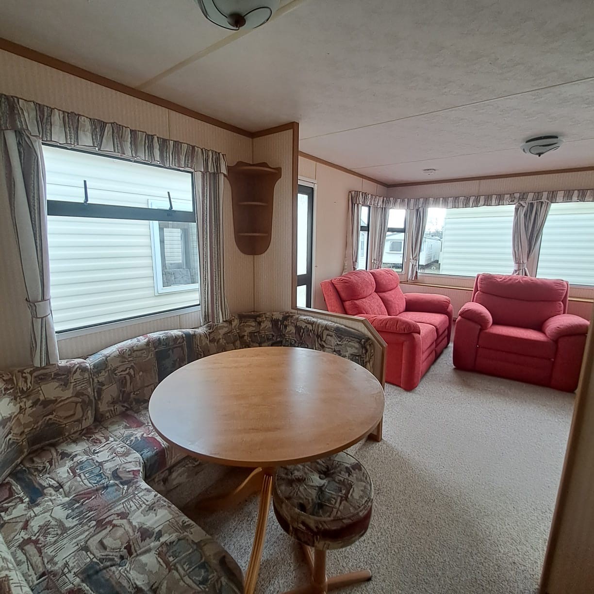 WILLERBY CHEAPIE - VERY CLEAN - WILLERBY WEST MORLAND 35 X 12 WITH 2 BEDROOMS For Sale Thumb