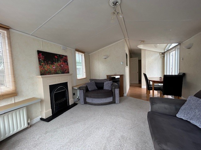 WILLERBY VOGUE 38 X 12 WITH 3 BEDROOMS INCLUDING DOUBLE GLAZING & CENTRAL HEATING - WASHING MACHINE - 2 TOILETS For Sale Thumb