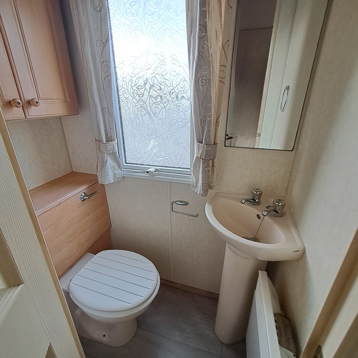 WILLERBY PERFECT SELF BUILD - 3 BEDROOMS WILLERBY ASPEN T - 37 X 12 WITH DOUBLE GLAZING & CENTRAL HEATING - FULLY FURNISHED For Sale Thumb